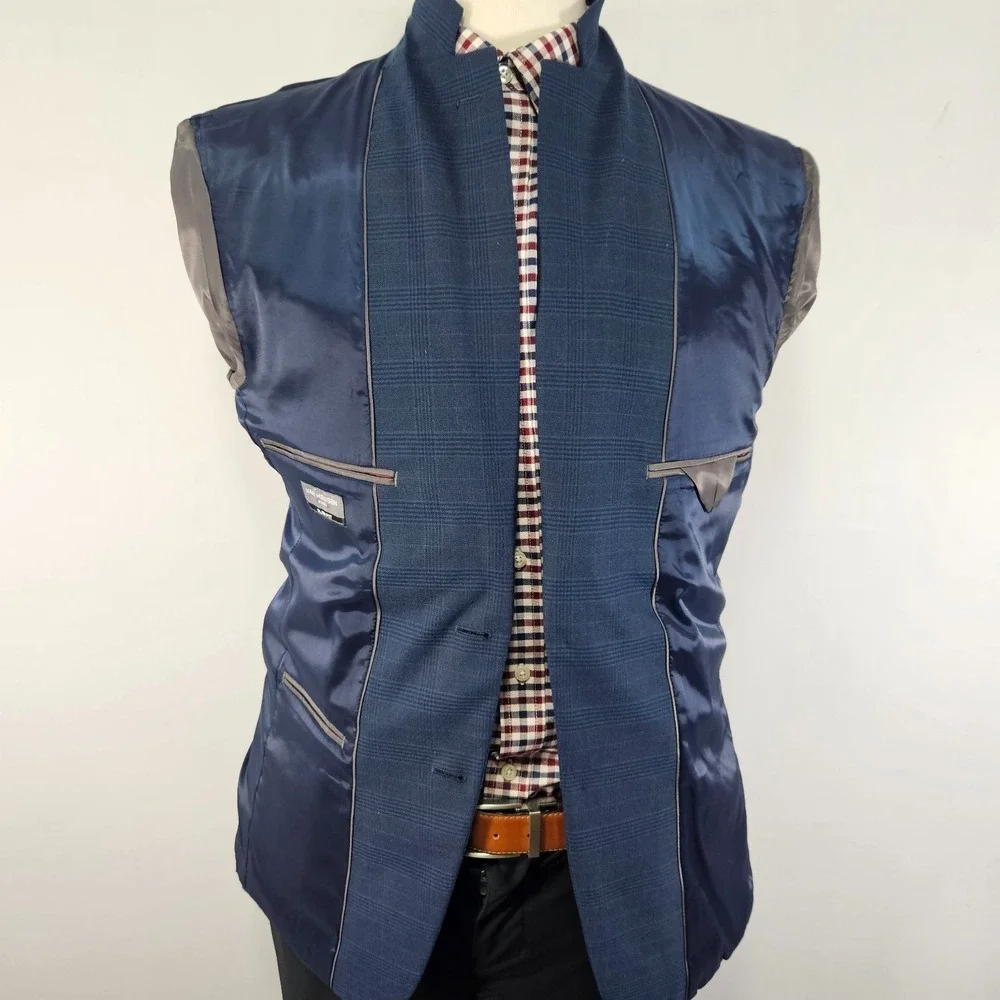 Van‎ Heusen Men's Sport Coat Blazer Two Button Navy Polyester Blend Slim 38R
